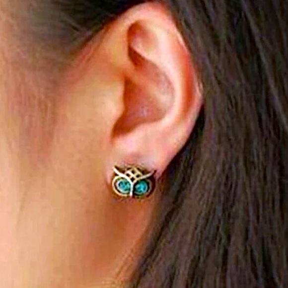 💝 New Blue Rhinestone Whimsical Owl Head Earrings Gold Tone Alloy Stud Earring - Picture 5 of 5